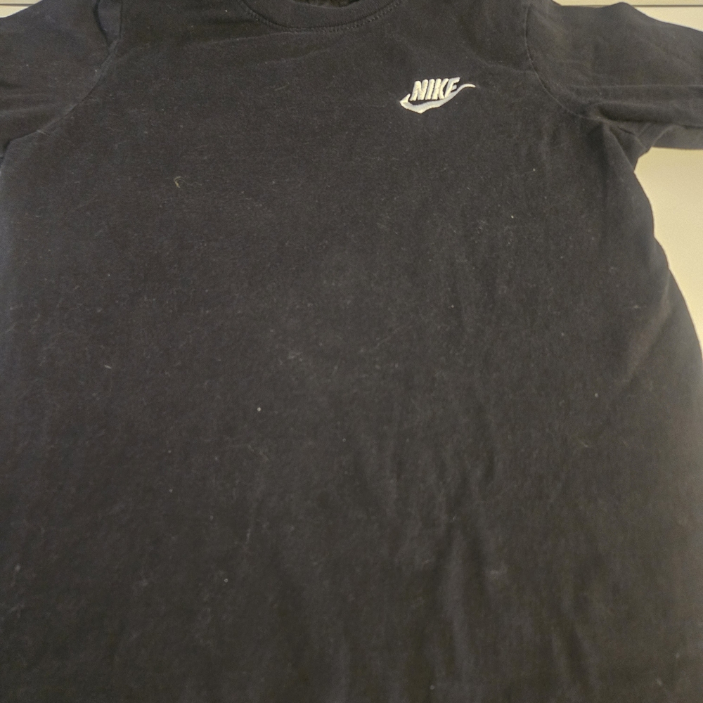 Nike Black Small Short Sleeve Shirt